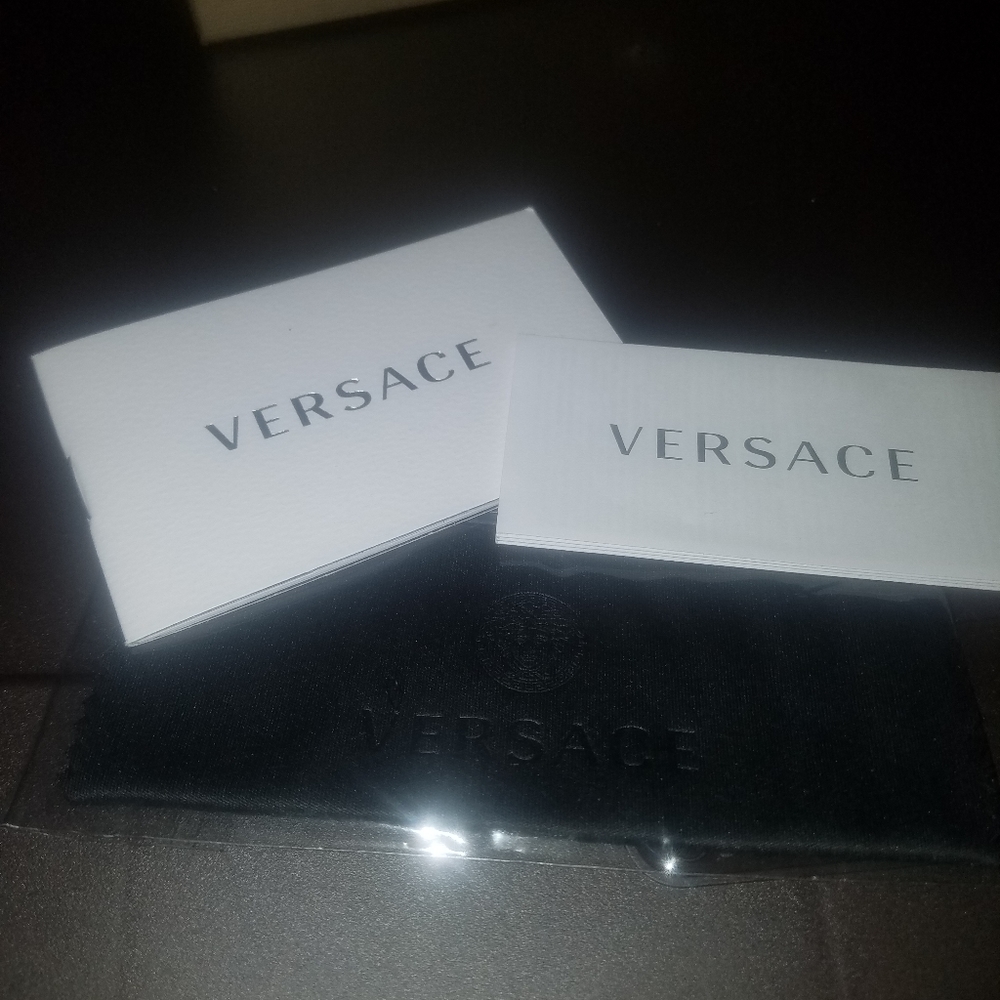 Versace Shades - Picture 5 of 6